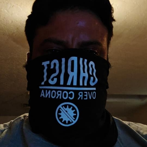 Reversible face covering - Picture 2 of 6